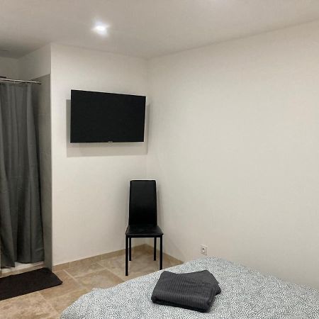 Mas Feuillade Logement Partage Нім Екстер'єр фото